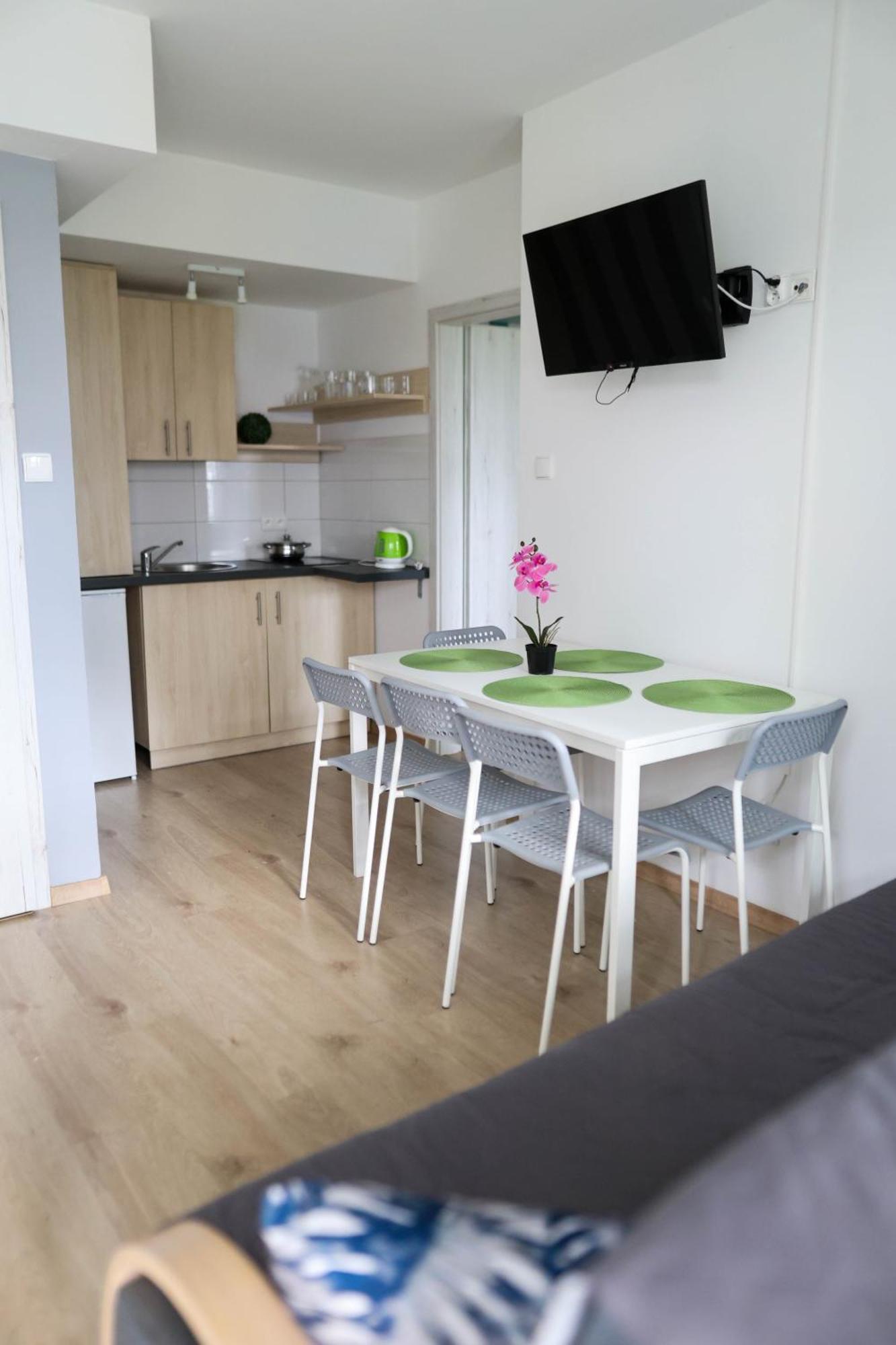 Apartamenty Poddabek- Basen Kryty, Sauna, Animacje Dla Dzieci , Malpi Gaj, Baseny Na Dachu พอดดองบีแย ภายนอก รูปภาพ