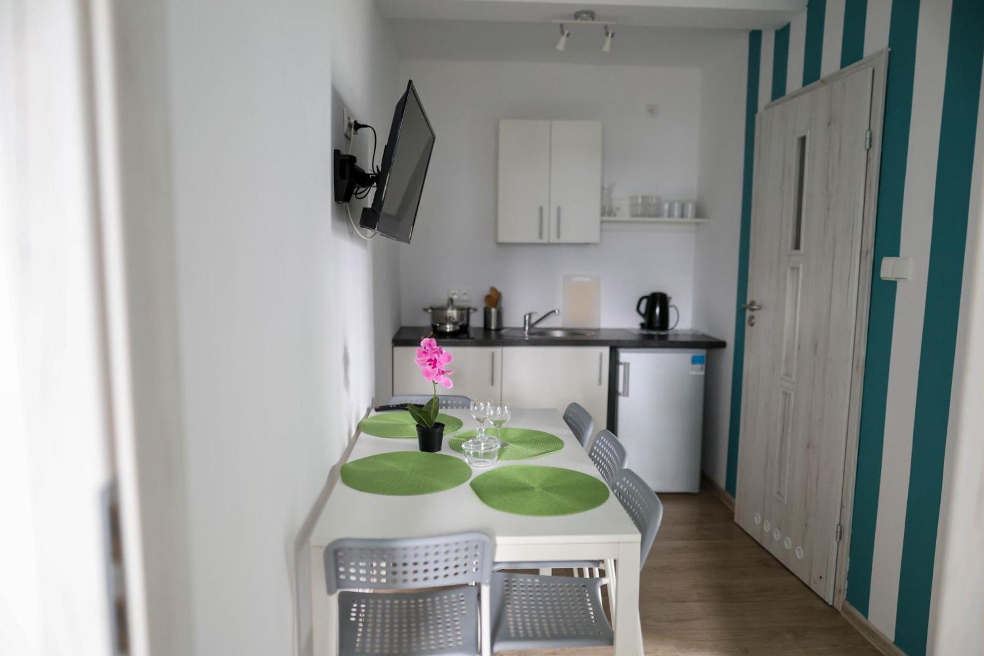 Apartamenty Poddabek- Basen Kryty, Sauna, Animacje Dla Dzieci , Malpi Gaj, Baseny Na Dachu พอดดองบีแย ภายนอก รูปภาพ
